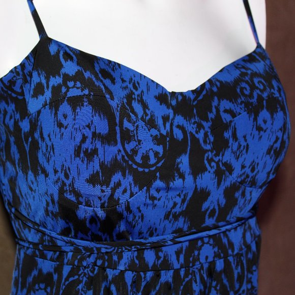 Black & Blue Dress - Picture 2 of 4